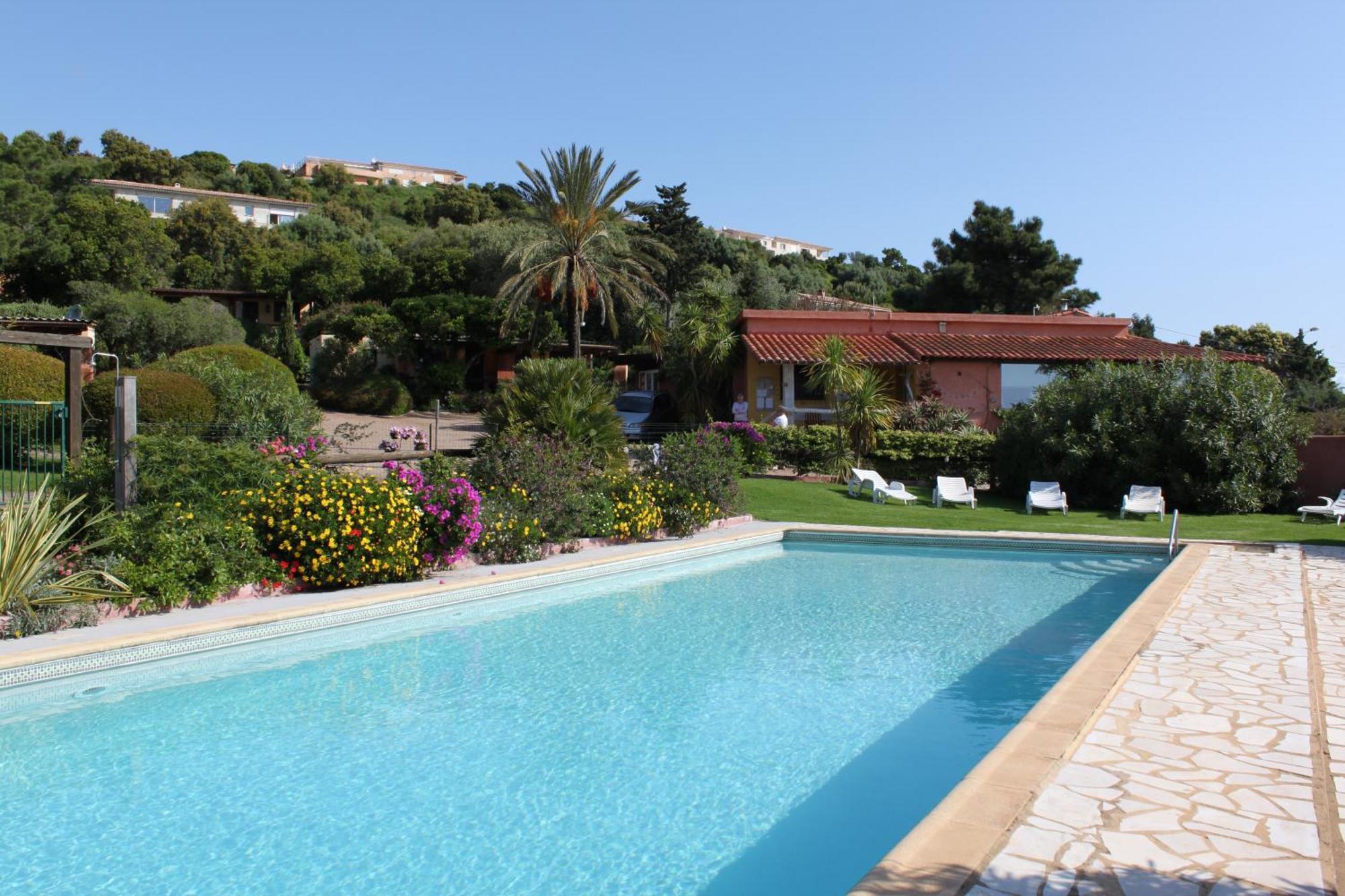 Les Bungalows De Figha Tarcu Exterior photo